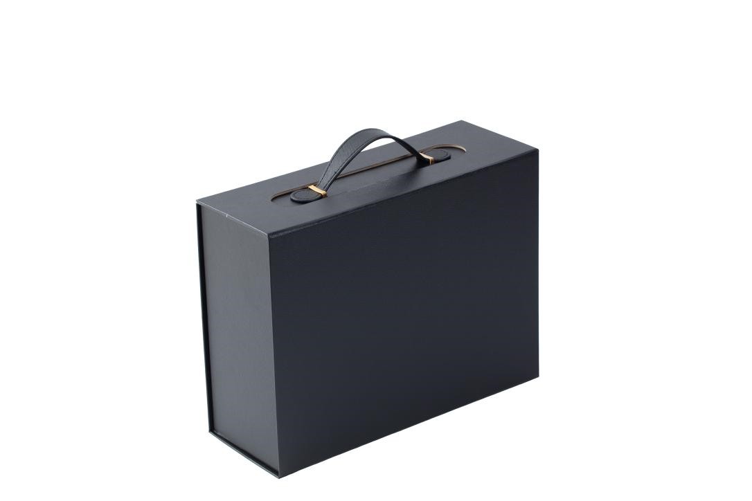Folding portable box