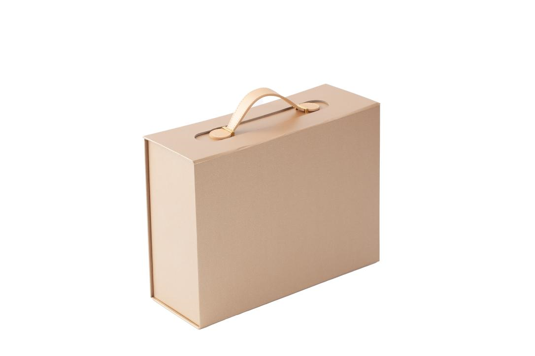 Folding portable box