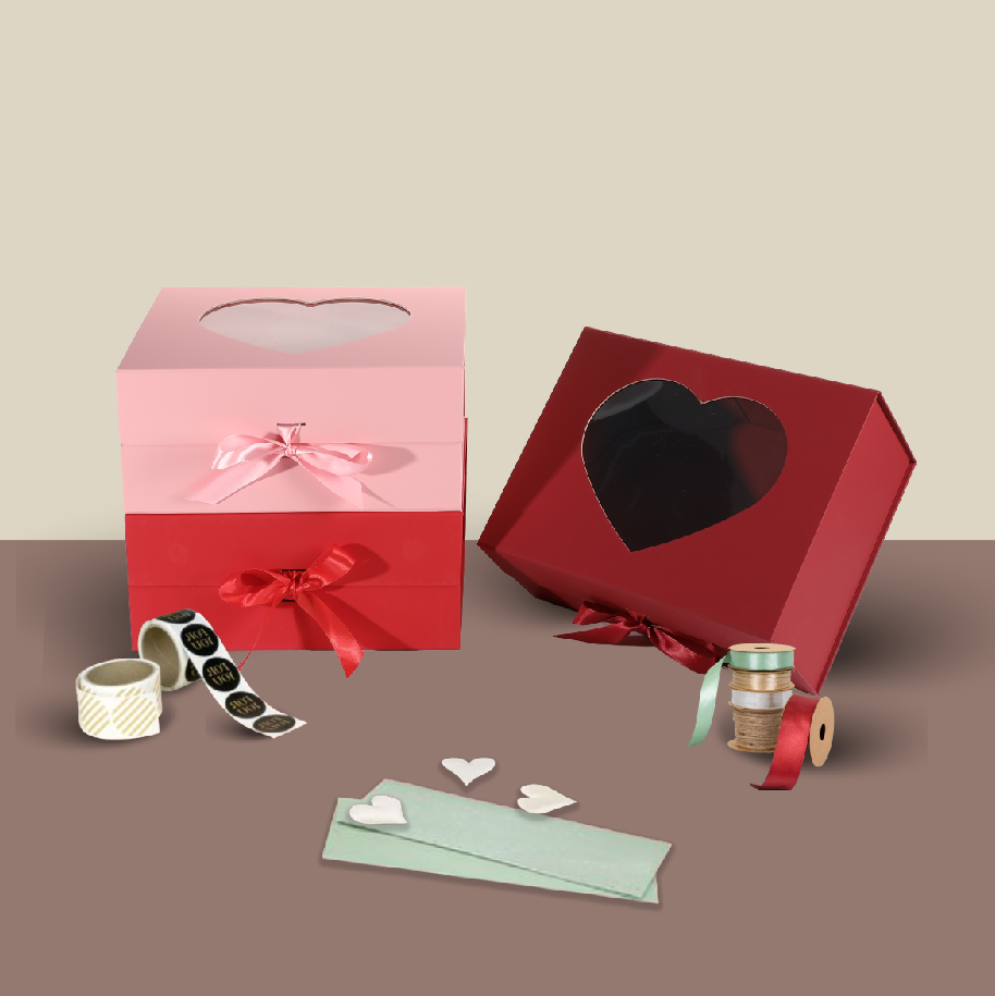 Heart-shaped folding box
